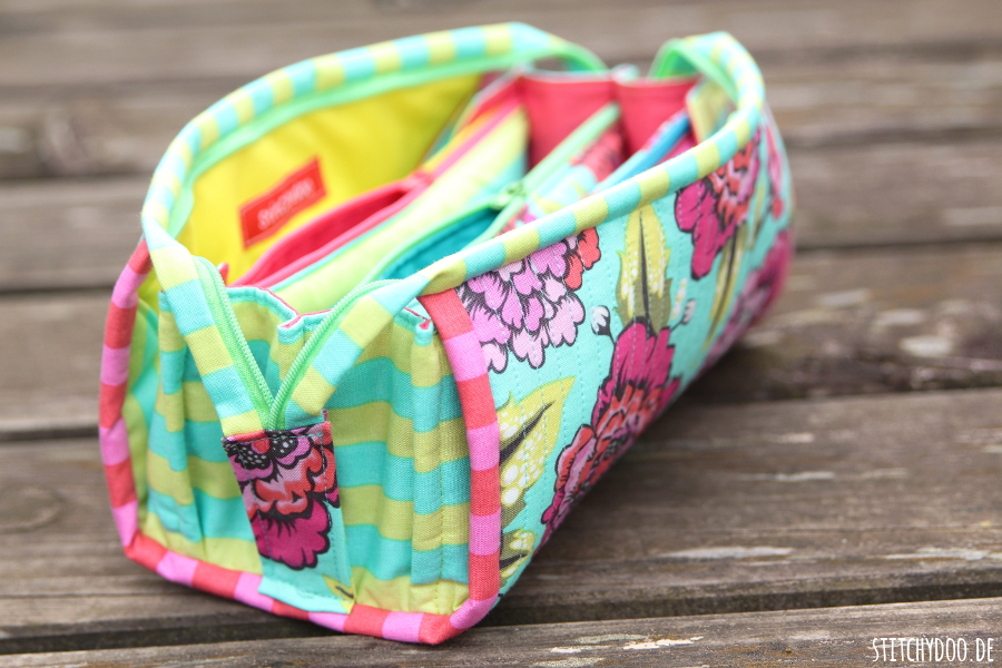 stitchydoo: Sew Together Bag aus knalligen Tula Pink Stoffen