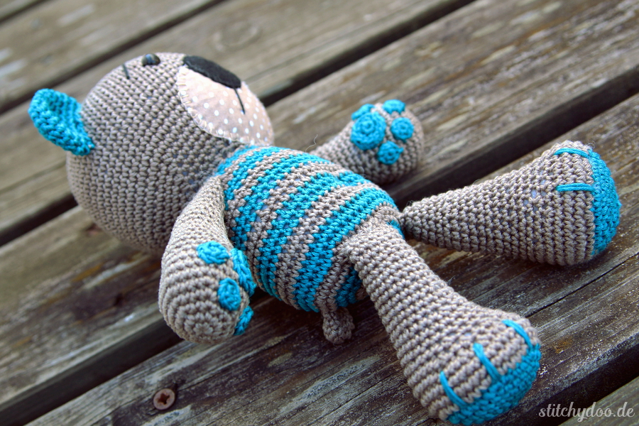 stitchydoo: Tummy Teddy | Gehäkelter Teddy mit ganz besonderen Details