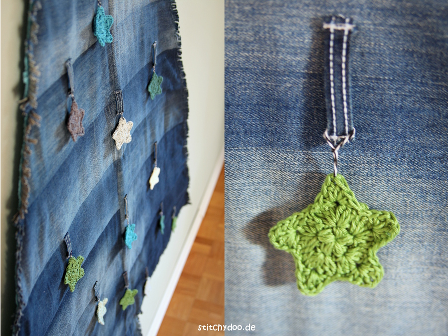 stitchydoo: Jeans-Recycling Weihnachtsbaum - Denimtanne mit Häkelsternen als Anhänger