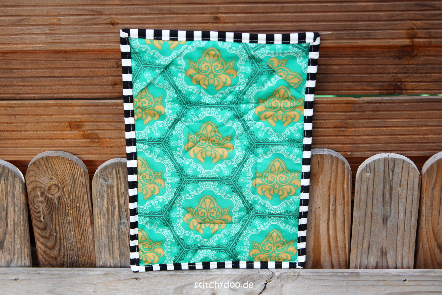 stitchydoo: Ananas Mini Quilt | Jeans-Recycling trifft Patchwork {Foundation Paper Piecing Freebie}