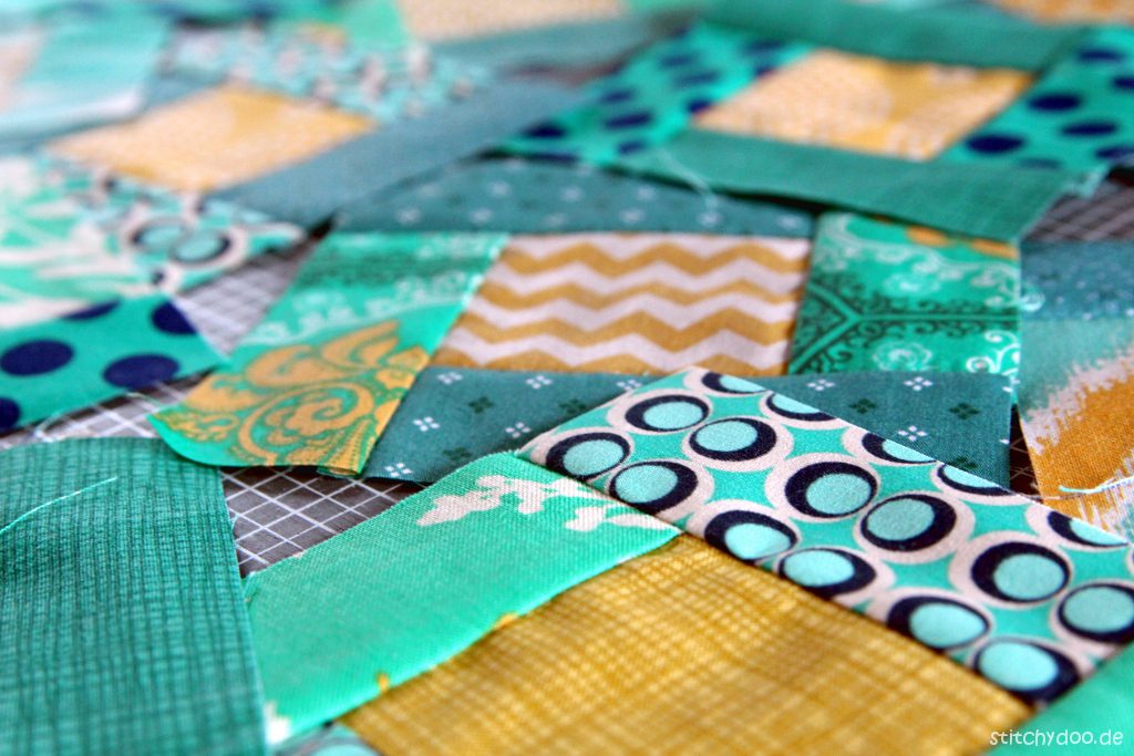 stitchydoo: 6 Köpfe 12 Blöcke 2018 | Bright Hopes Quilt Block im Februar