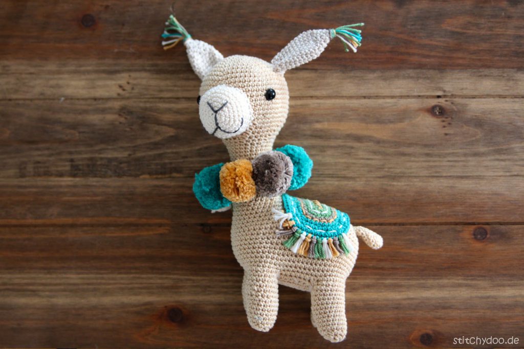 stitchydoo: Animal Friends of Pica Pau - Alpaka Marcia