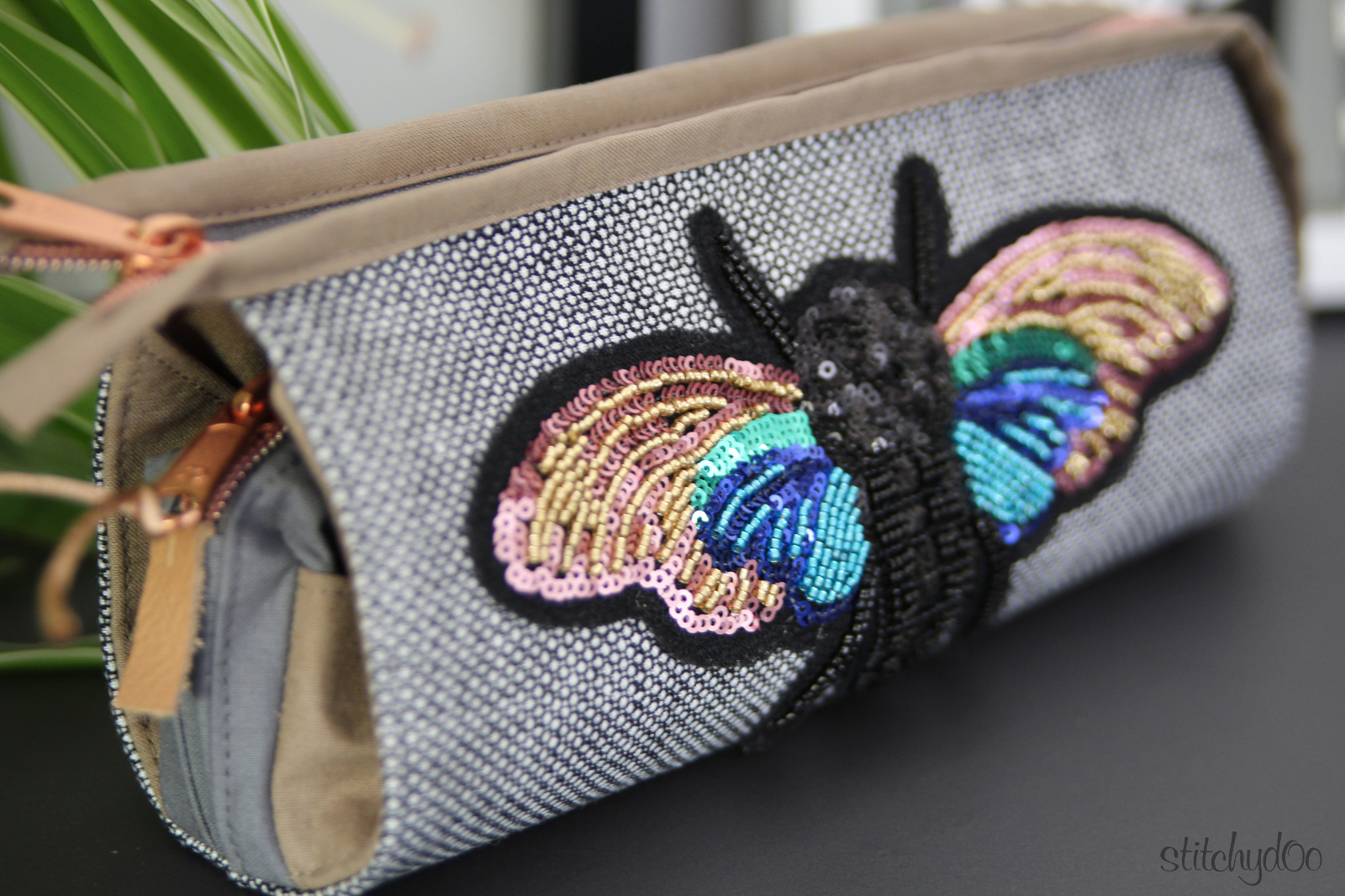 stitchydoo: Tasche L.A. von EllePuls mit Pailletten-Applikation